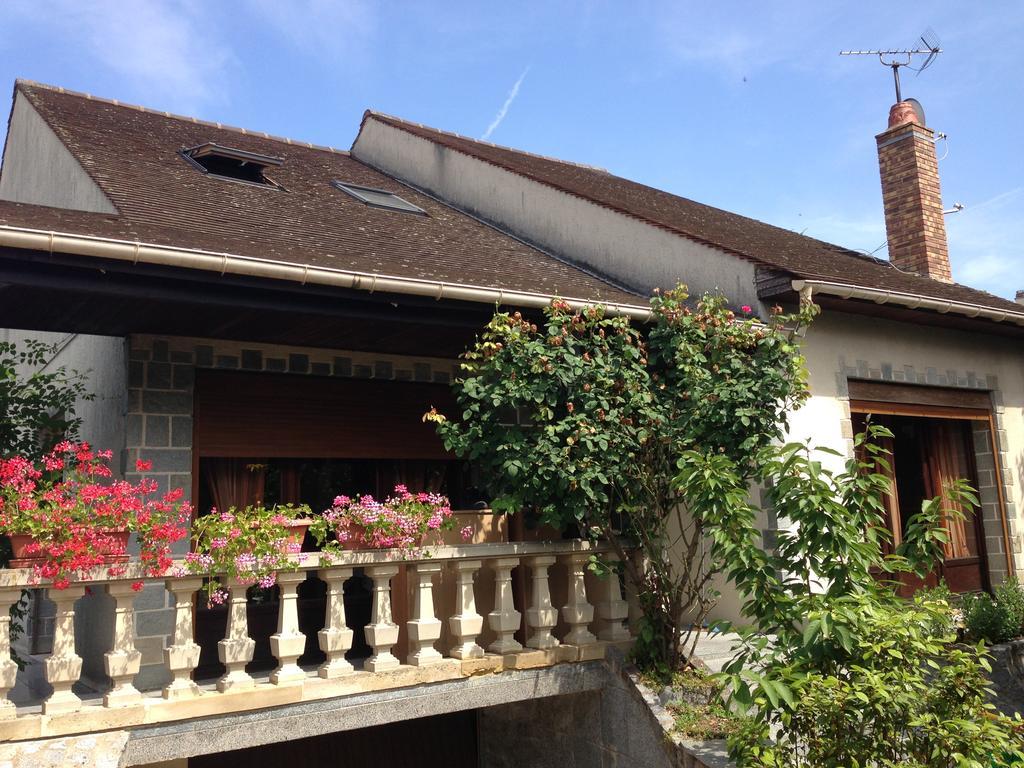 Appartement Independant Chez L'Habitant เบอซองส์ ภายนอก รูปภาพ